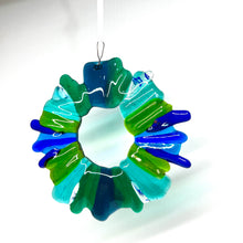 Load image into Gallery viewer, Glass Wreath ☆ Taster Workshop
